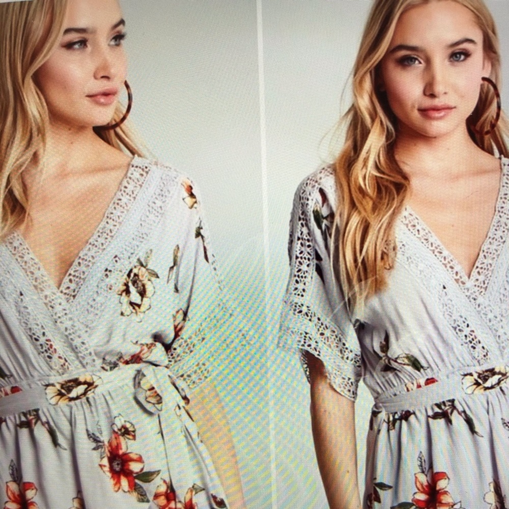 NWT Blue Blush SZ S Lilac Floral Romper! - Picture 13 of 14